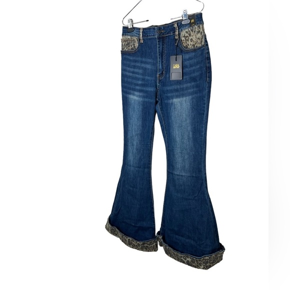 Lucky & Blessed Women’s Leopard Cuffed Denim Flare Jeans - Picture 3 of 13